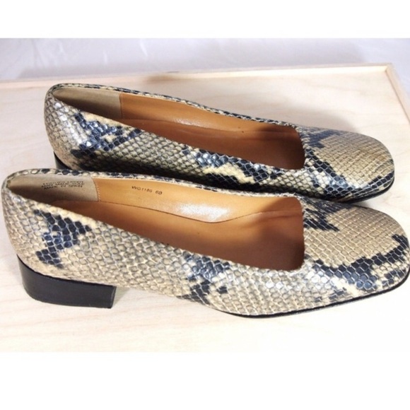 LAUREN RALPH LAUREN Snakeskin Squared Toed Slip Ons - Picture 4 of 7